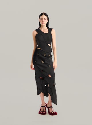 MUST HAVE • BLACK CUT-OUT LAYER MIDI SKIRT - pzsku/ZF81CF1733719019390B9Z/45/_/1722518069/fb7daa9a-6539-4c93-a4d0-36834a0866c3