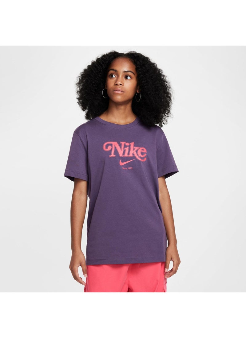 Nike Youth Nsw Tred Bf T-Shirt - Image 2