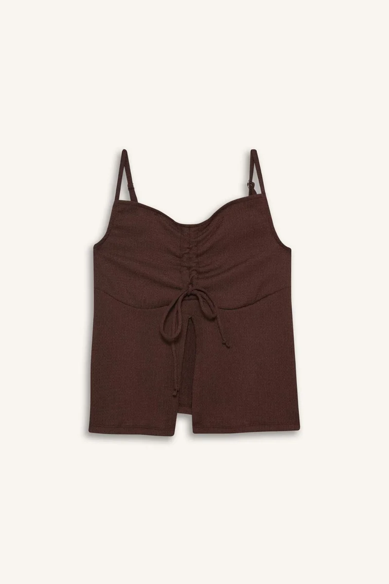 ديفاكتو A Cut Thin Strap Front Tie Blouse