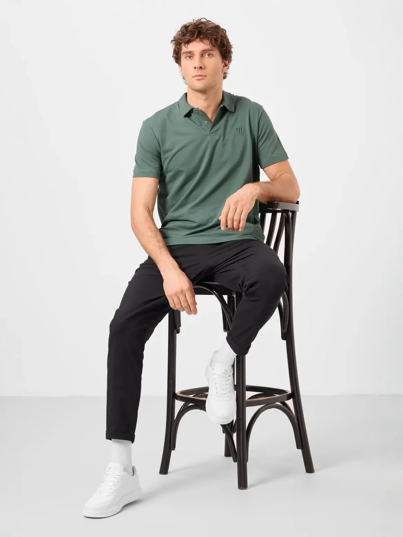 تومي لايف TOMMY Men's Straight-leg Gabardine Chinos
