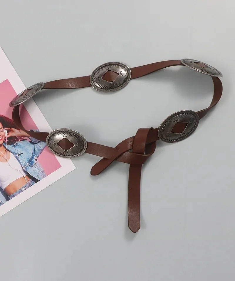 حزام جلد بني حريمي على الاستايل الغربي شكل عقدة - Image 2