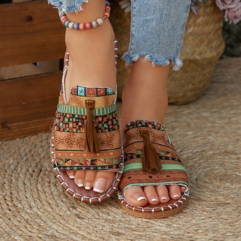 Plus-Size 2025 Fashion Flat Sandals With Open Toe And Floral Strap For Outdoor Wear - Image 2