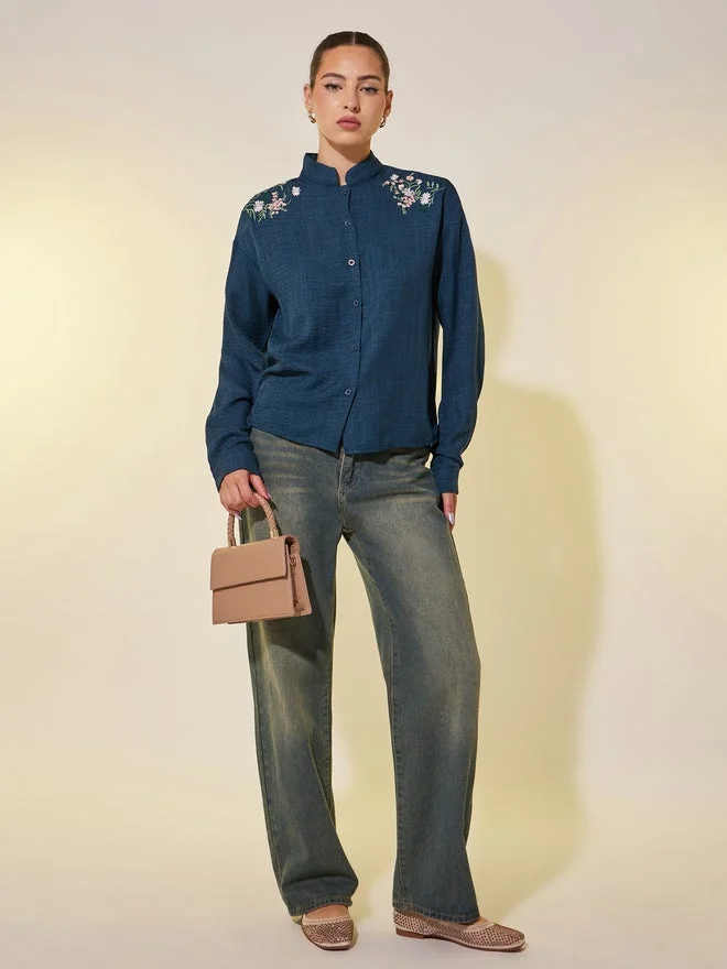 تايك تو قميص ستيلي بأكمام طويلة وتفاصيل مطرزة بقصة عادية