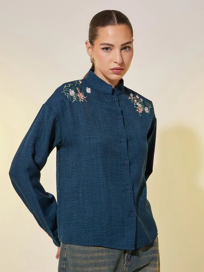 تايك تو قميص ستيلي بأكمام طويلة وتفاصيل مطرزة بقصة عادية
