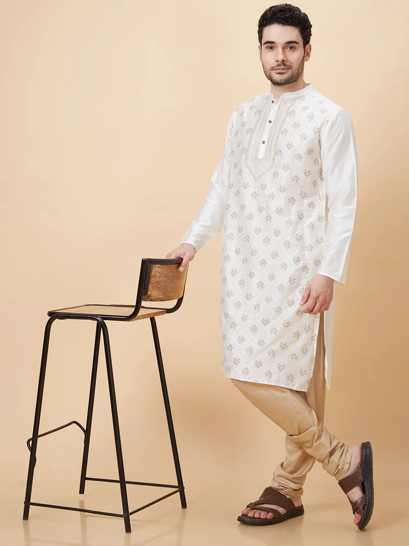 Globus Men Beige Solid Straight Fit Churidar