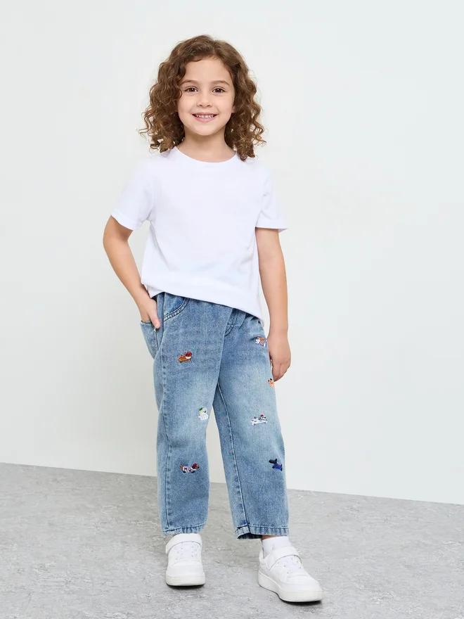 Styli Styli Girls Faded Jeans with Embroidery