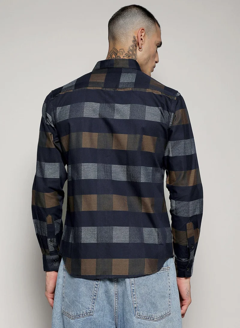 Campus Sutra Men's Grey & Olive Green Gun Club Check Shirt