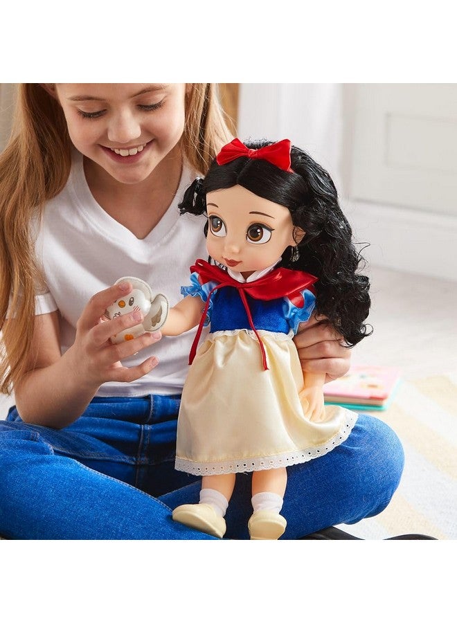 Disney Store Official Animators' Collection Snow White Doll, 16 Inch, Molded Details, Fully Posable Toy in Satin Dress - Suitable for Ages 3+ Toy Figure - Image 5