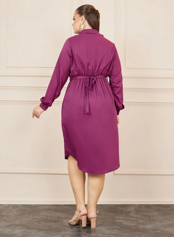 ستايلي Plus Textured Chain Accent Belted Shirt Midi Dress