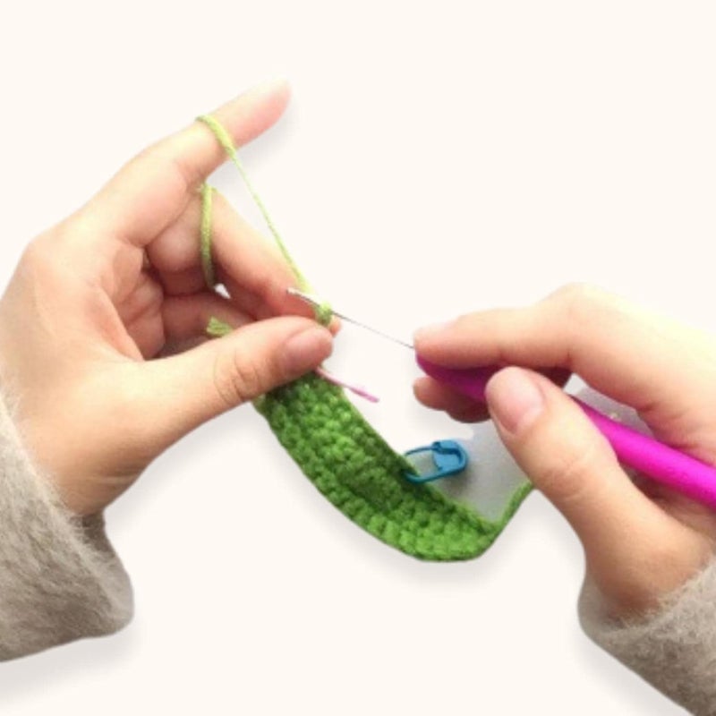 BestUBuy 51 Pieces Needle Arts Crochet Set Knitting Craft Weaving Plastic Yarn Sewing Tools(Multicolor) - Image 4