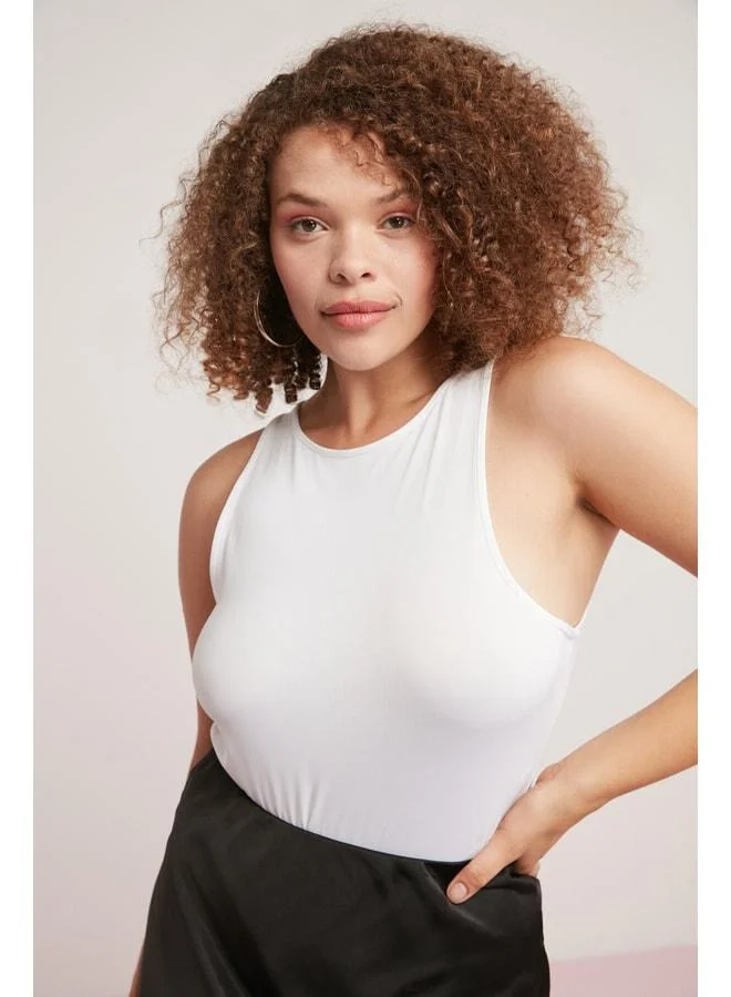 Ethiquet Shelby Women's Fully Form-Fitting Halter Neck Sleeveless White Plus-Size Body.