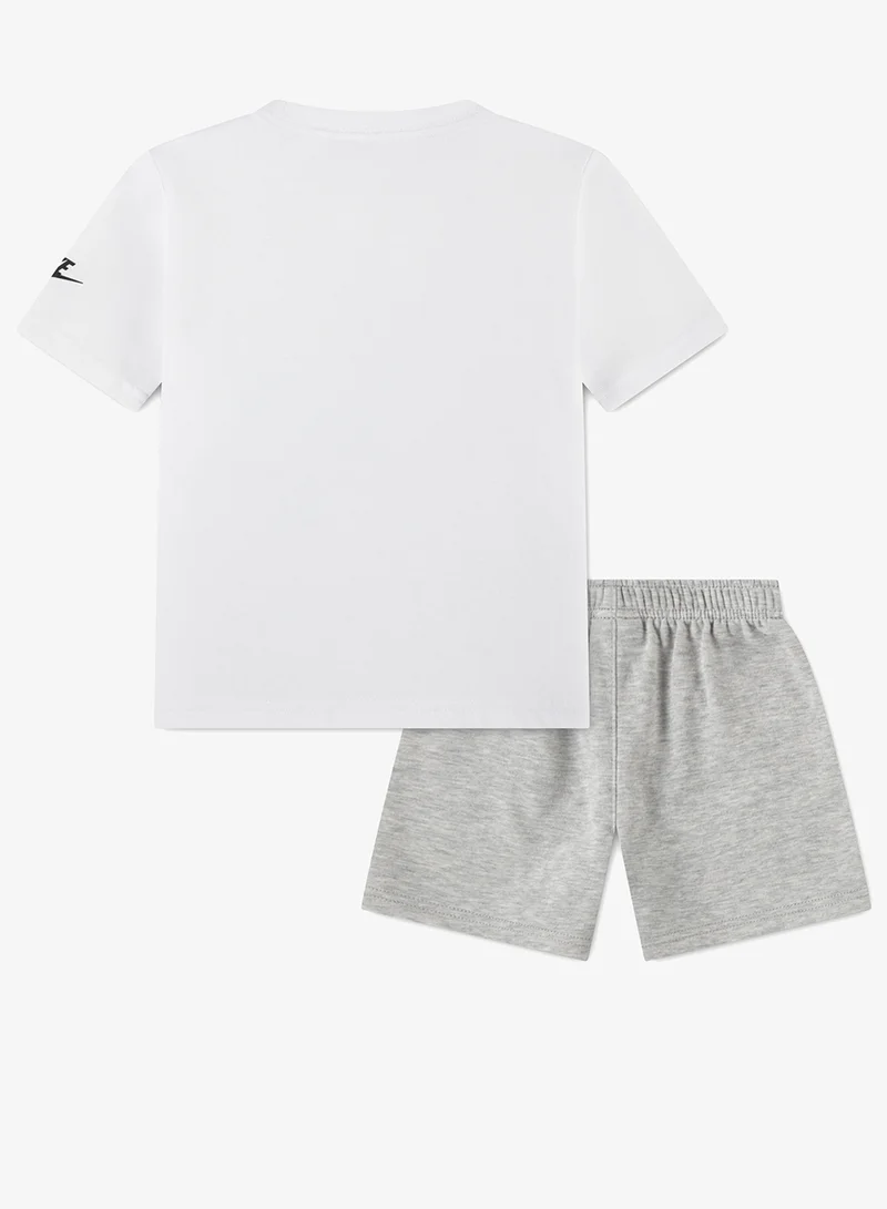 نايكي طقم شورتات كرة قدم للأطفال