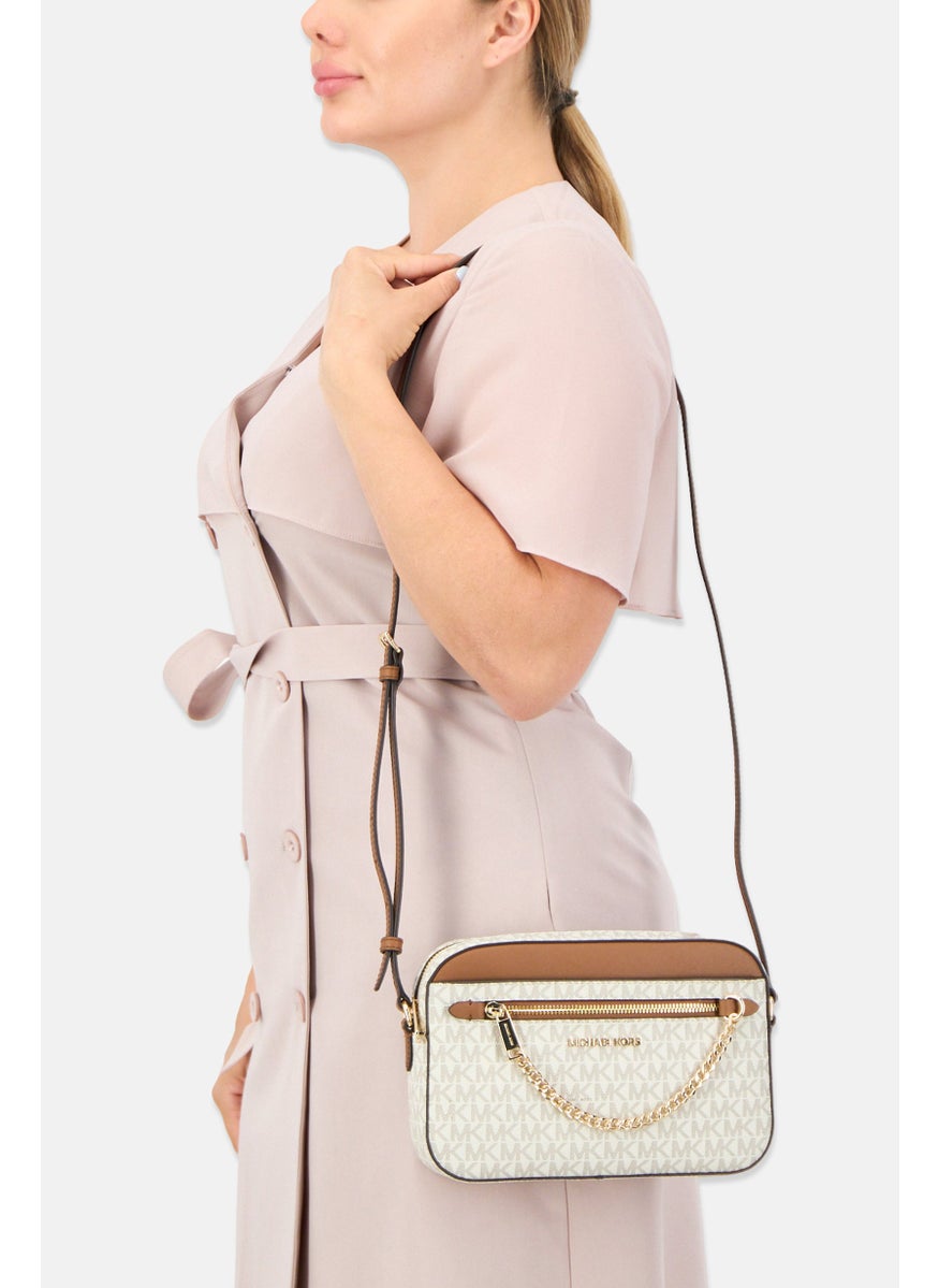 Michael Kors Women Brand Logo Crossbody Bag 16 H x 24 L x 5,5 W cm, Cream  - Image 2