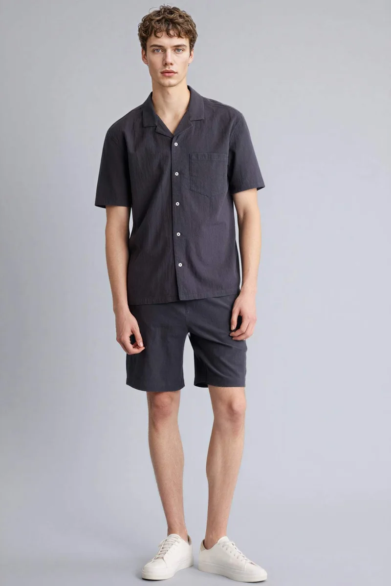 ديفاكتو Regular Fit 100% Cotton Muslin Shirt