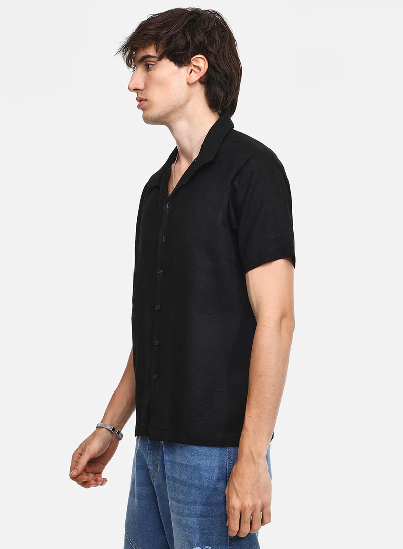 Campus Sutra Men's Onyx Black Solid Resort Shirt