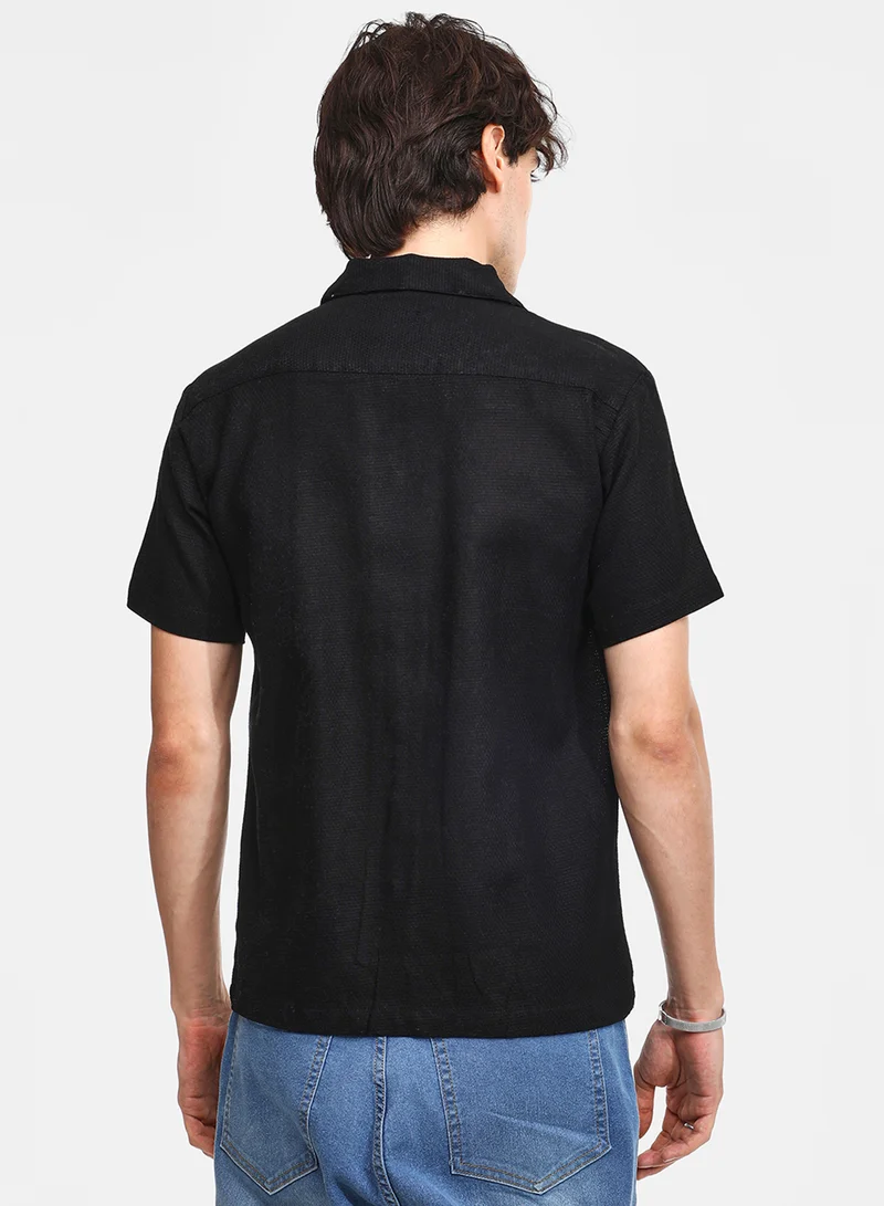 Campus Sutra Men's Onyx Black Solid Resort Shirt