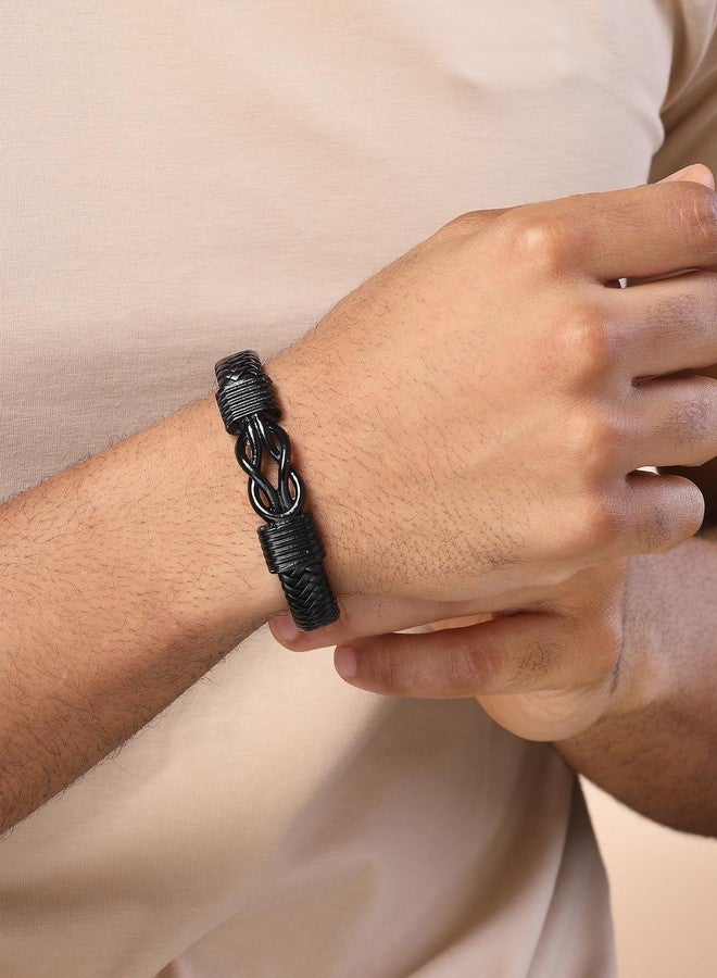 Karatcart Men Leather Wraparound Bracelet (55038166) - Image 2