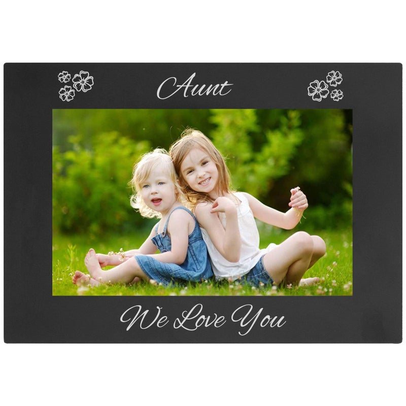 إطار صورة عائلي معلق من الألمنيوم المؤكسد المنقوش "عمة، نحن نحبك" من CustomGiftsNow
