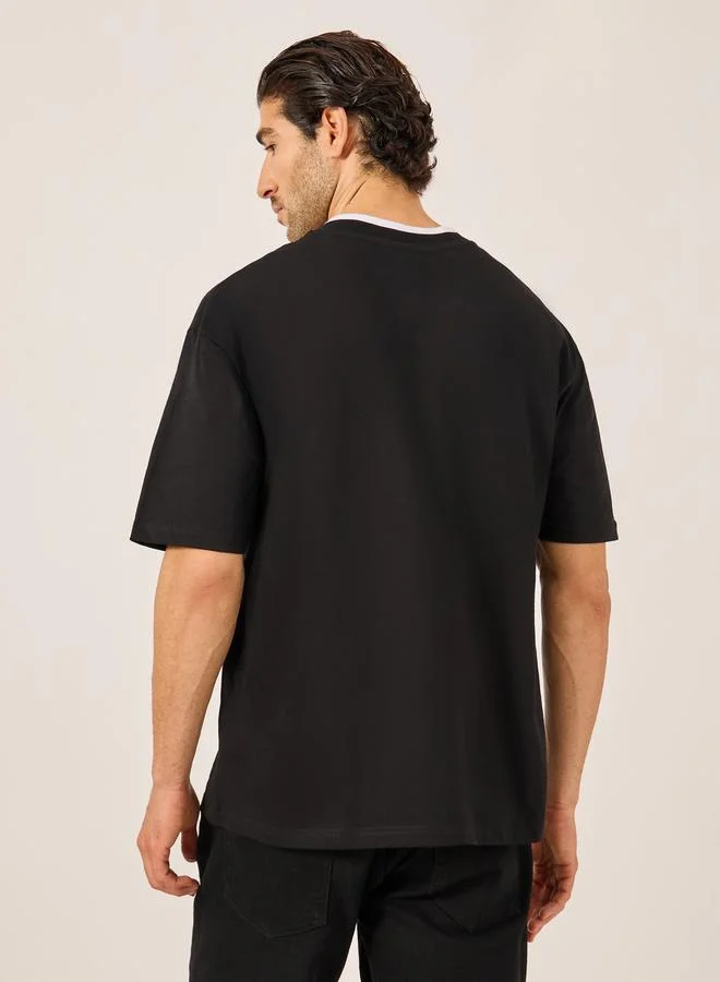 Styli Tipped V Neck Jersey Regular Fit T-Shirt