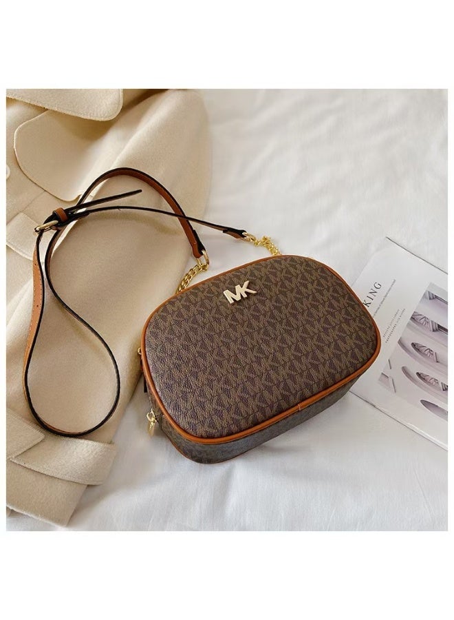 MK classic bag, can be converted into a crossbody bag, suitable for holding camera lenses. Classic themed design - Image 1