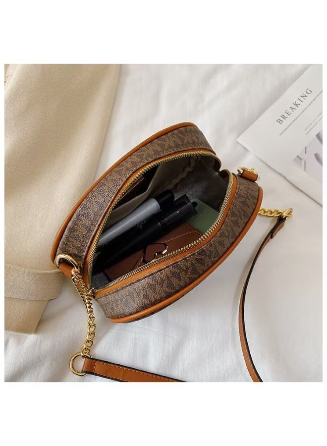 MK classic bag, can be converted into a crossbody bag, suitable for holding camera lenses. Classic themed design - Image 4