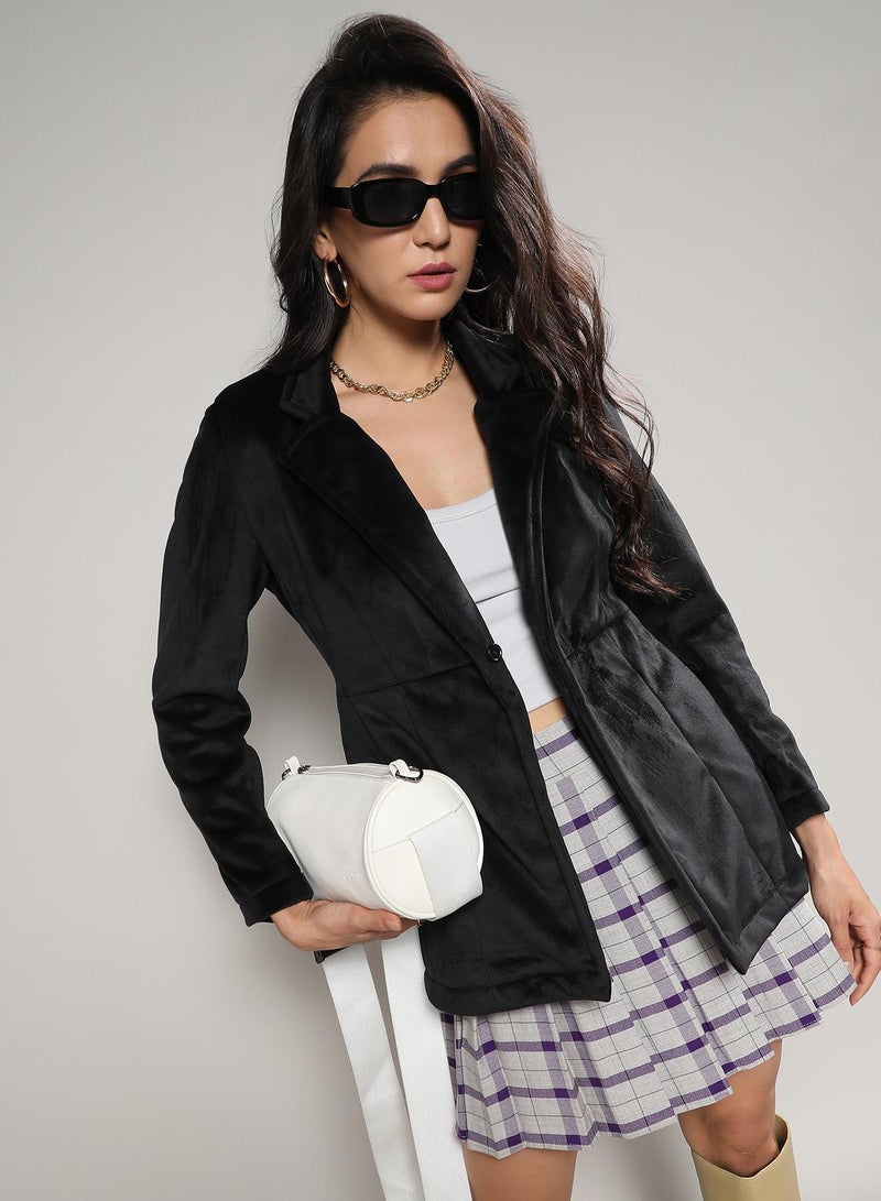 Campus Sutra Women's Black Single-Breasted Blazer With Power Shoulders - Image 1