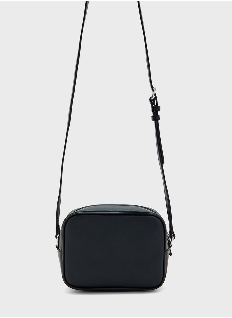 Essential Zip Around Crossbody - pzsku/ZF8493C786218F2D7ADD3Z/45/_/1707495370/69764a0c-710e-4a6c-a63c-c1437ba5a9de