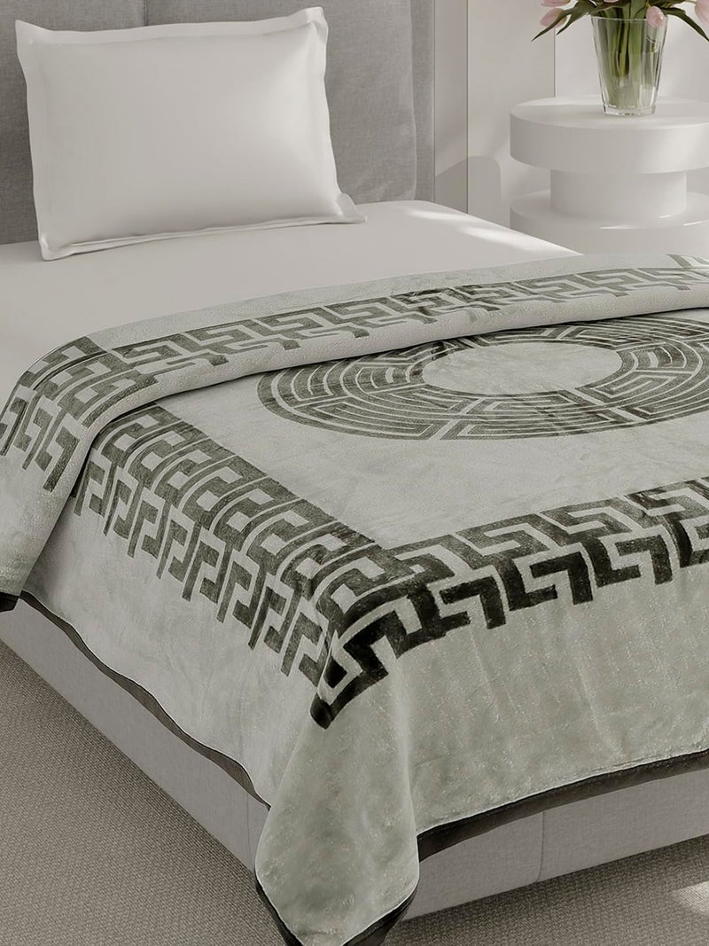 Monte Carlo Single Bed Winter Blanket Impact Plus 1 Ply Super Soft 625 GSM | 2.2 KG (220x160 CM), Olive Green - Image 1