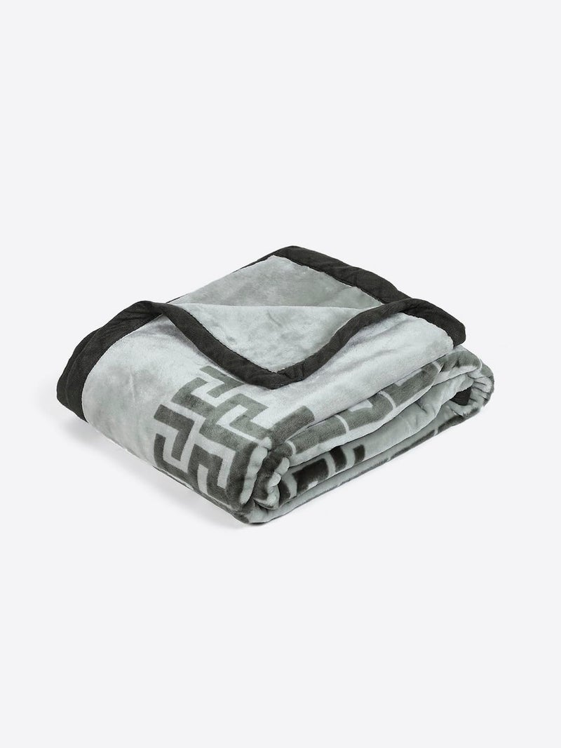 Monte Carlo Single Bed Winter Blanket Impact Plus 1 Ply Super Soft 625 GSM | 2.2 KG (220x160 CM), Olive Green - Image 5