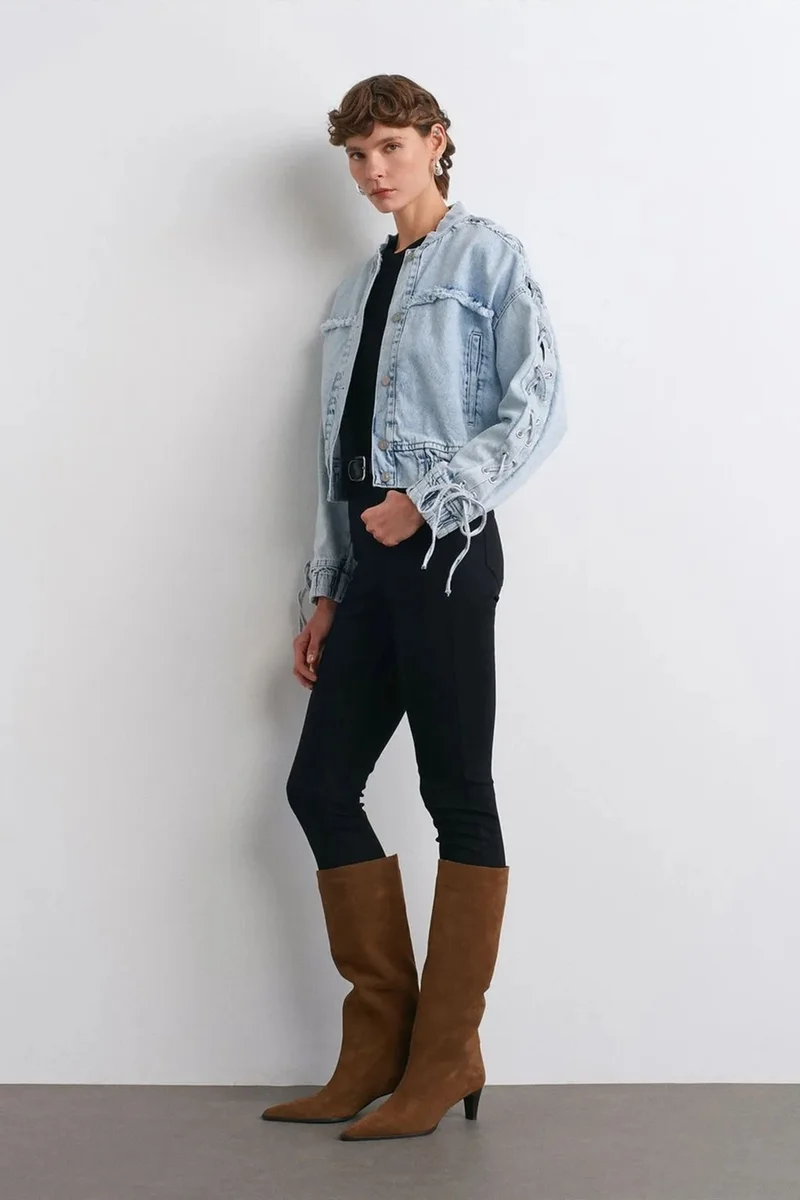 Dilvin Light Blue Denim DILVIN Women's Cropped Denim Jacket With Shirt Collar for Women | Best Price UAE