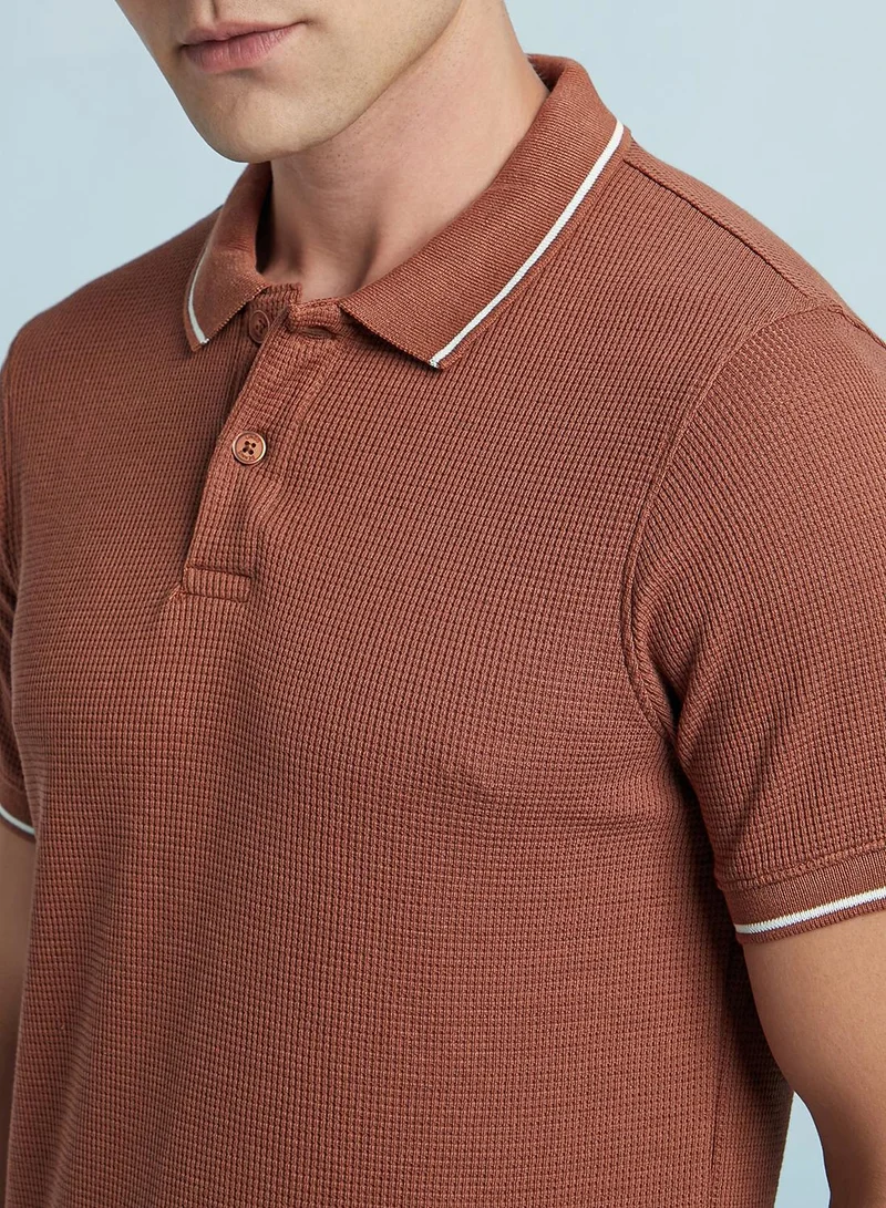Dennis Lingo Men's Rust Cotton Blend Solid Regular Fit T-Shirt