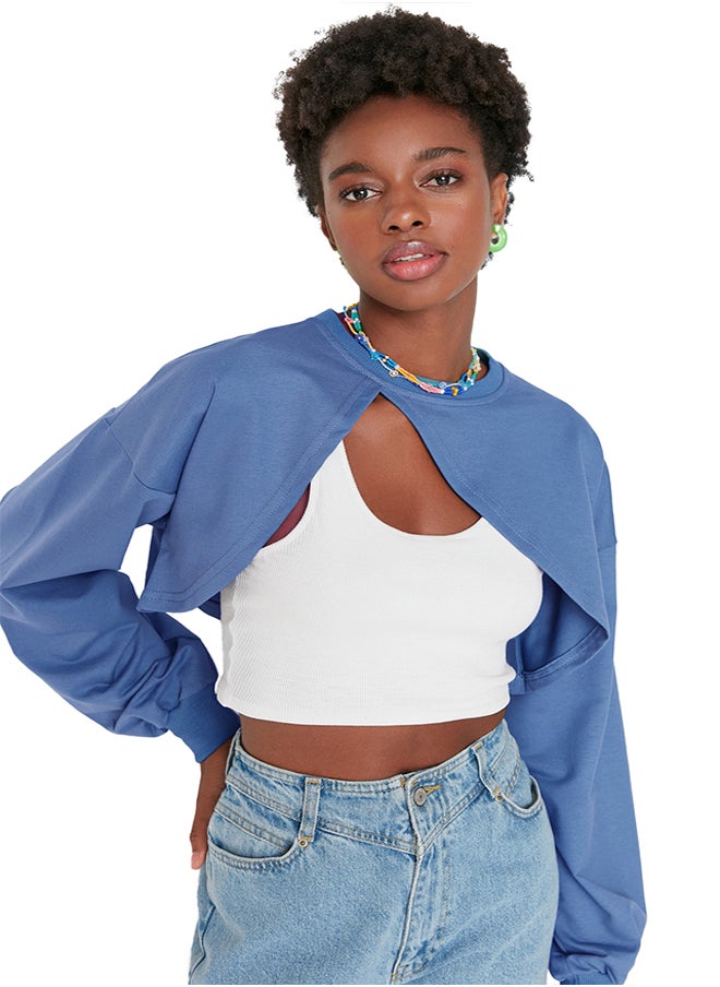 trendyol Indigo Asymmetric Super Crop Crew Neck Thin Knitted Sweatshirt TWOAW23SW00531  - Image 2