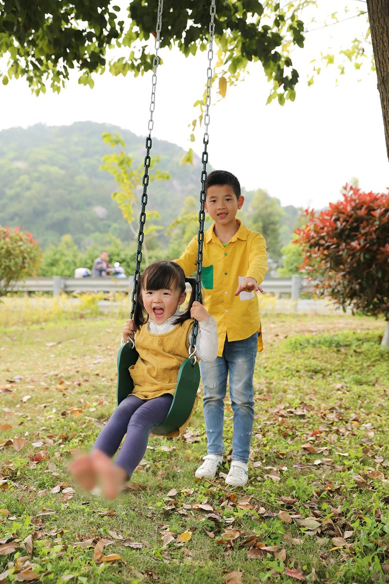 PLAYBERG Heavy Duty Flexible Green Belt Swing with Coated Metal Chain - Image 3