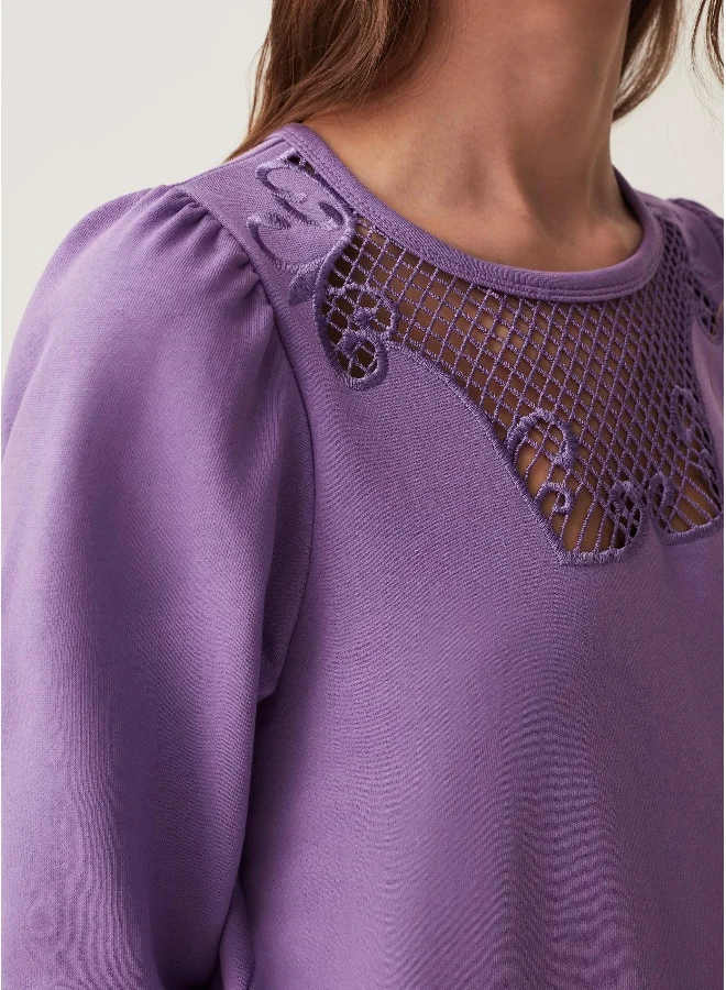 او في اس Round-neck sweatshirt with crochet insert