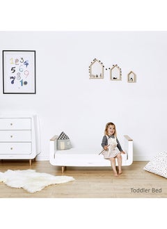 Snuz Nursery Set Kot + Changer Skandi Infant And Baby/Toddler , Includes Cot Bed - Changing Unit , 0M - 4 Years , Cot - H89Cm X W72 X L133Cm/Changing Unit - H96 X W85 X D55Cm. - White And Natural Skandi  - Image 4