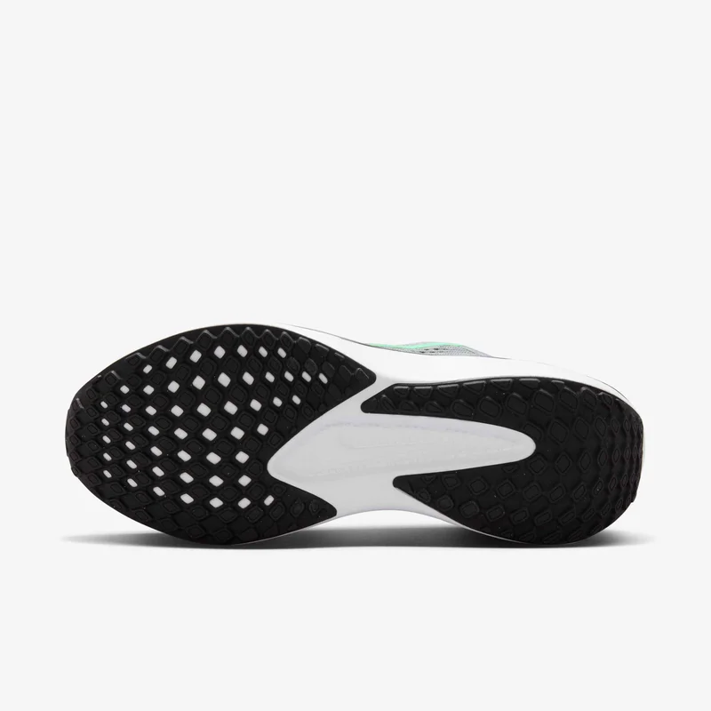 Nike Men's Quest 6 Road Running Shoes
