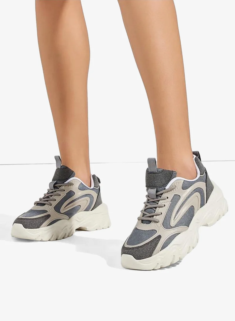 ستايلي اكتيف سنيكرز شبكي سميك برباط