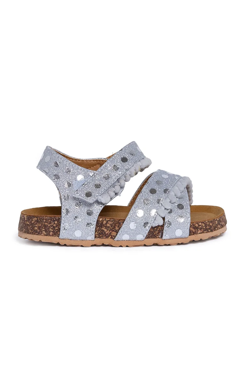 جيومني صنادل جيومني للبنات – صنادل مريحة ومريحة للأطفال، والبنات قبل المراهقة والصغيرات للمدرسة، واللعب والملابس اليومية