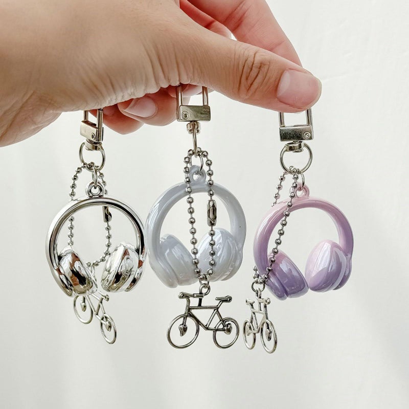 Resin Blue Keychain With Headphone Design Lightweight Sturdy Accessory For Bikes And Bags - Image 5