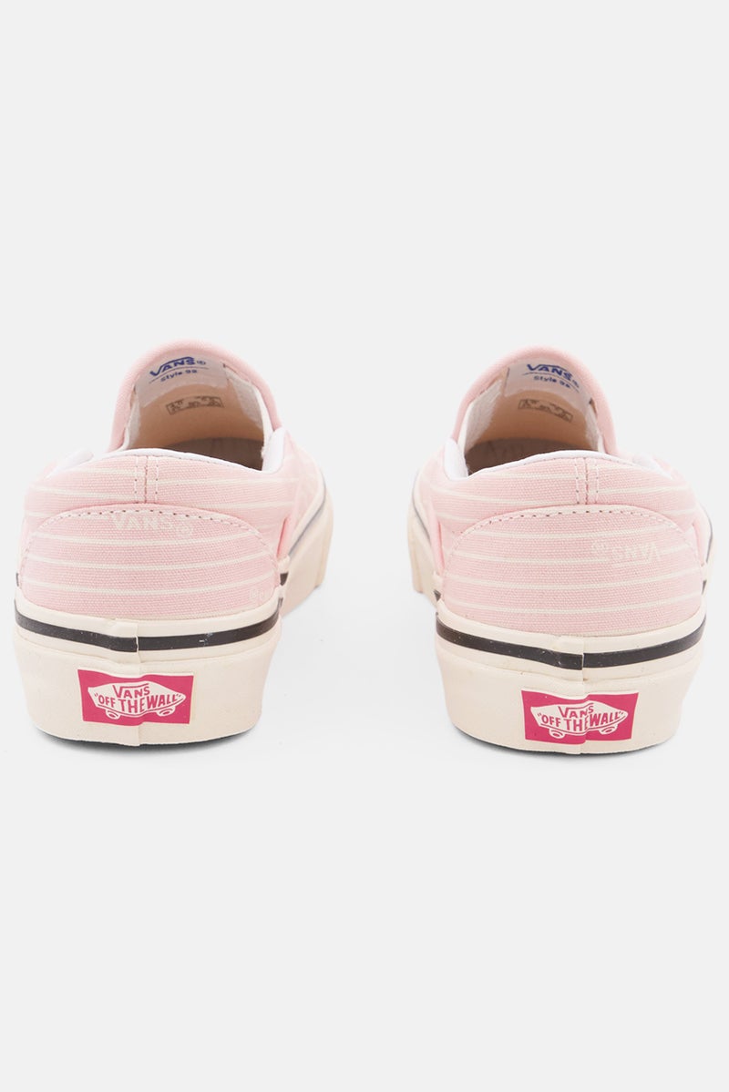 VANS Women Classic Slip On 2 Casual Shoe, Light Pink - Image 2