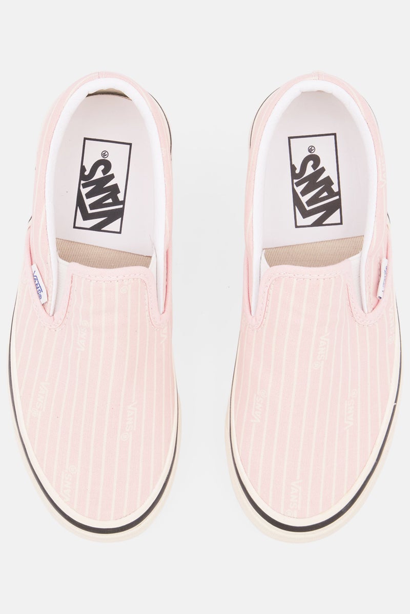 VANS Women Classic Slip On 2 Casual Shoe, Light Pink - Image 4