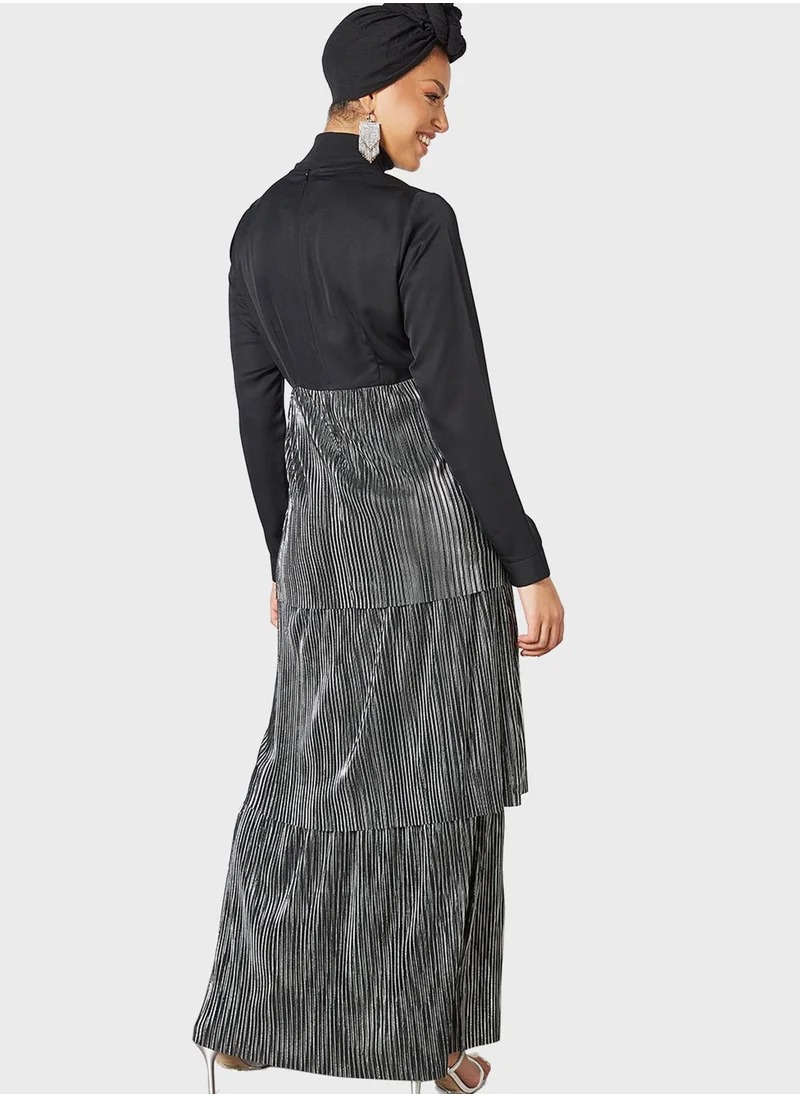 SIVVI for HANIYA Striped Tiered Abaya Dress