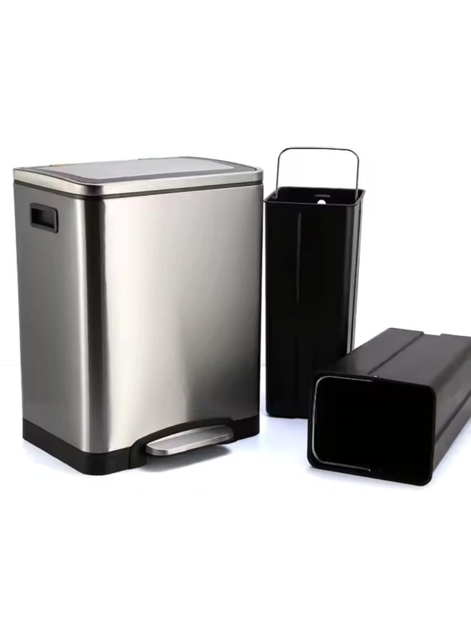 AKC سلة مهملات من الفولاذ المقاوم للصدأ بسعة 30 لتر - قسمين 15 لتر لكل منهما لإعادة التدوير والنفايات - غطاء يغلق برفق، مقاوم لبصمات الأصابع، قاعدة مضادة للانزلاق - للاستخدام في المطبخ، المكتب، والمطعم - Image 1