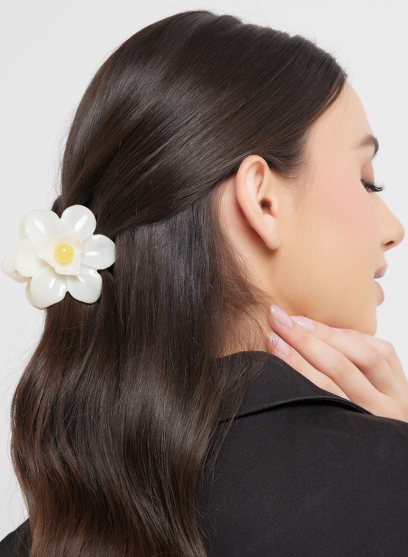 MANGO Flower Hair Clip  - Image 4