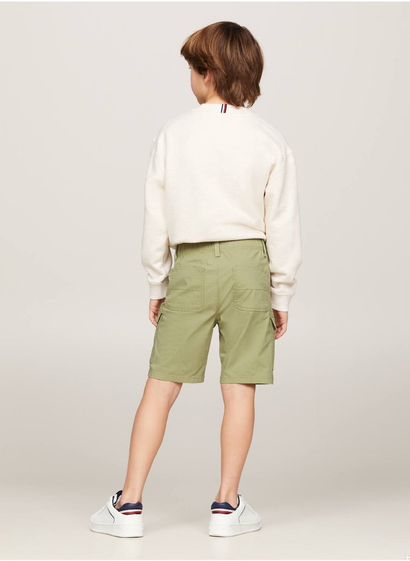 TOMMY HILFIGER Boys' Hilfiger Monotype Straight Cargo Shorts -  Stretch organic cotton, Green  - Image 3