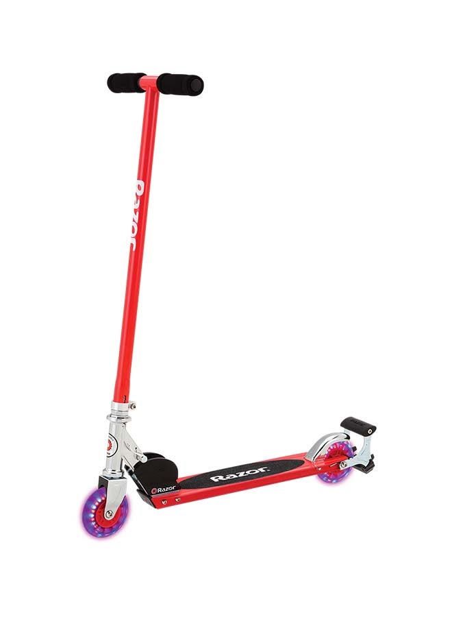 ريزر سكوتر Razor S Spark Sport Kick Scooter - أحمر - عجلات مضيئة LED، شريط قبضة كامل السطح، شريط Spark، إطار خفيف الوزن من الألومنيوم، قابل للطي أحمر 63x28.7x82.6 سم 63x28.7x82.6سم - Image 1