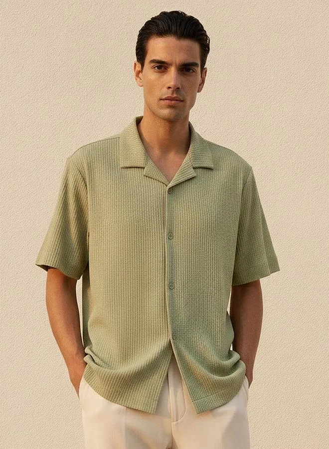 Iconic Iconic Regular Fit Camp Collar Textured Short Sleeves Shirt
