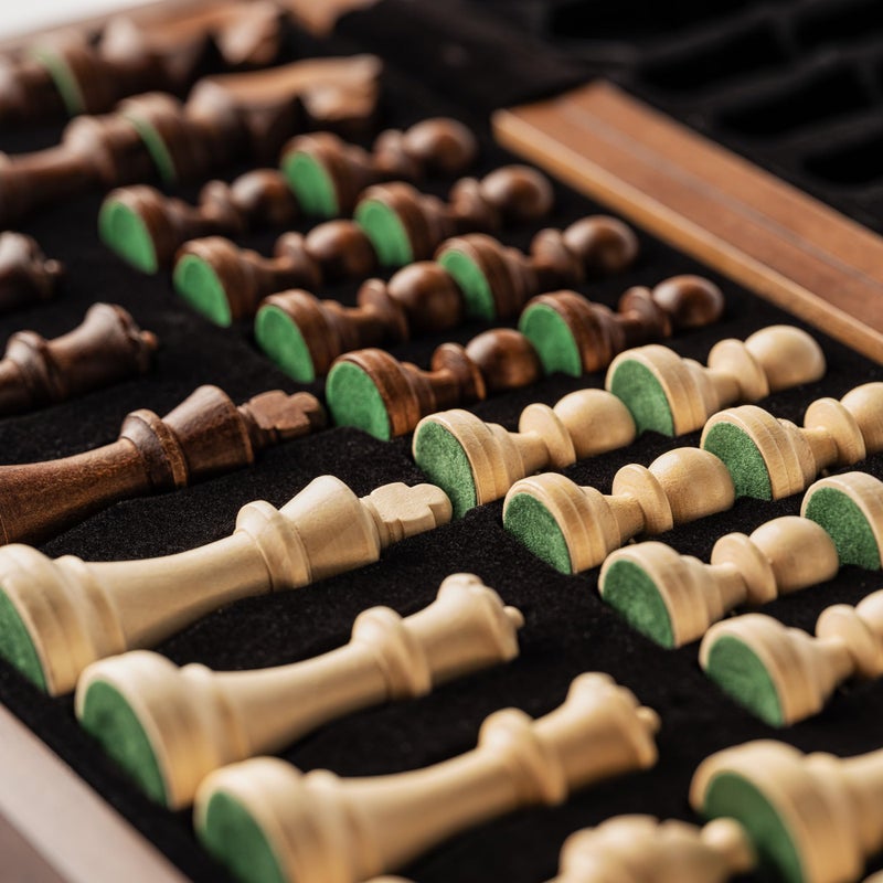 A&A مجموعة شطرنج خشبية مغناطيسية 15 بوصة من A&A، قطع شطرنج ستاونتون بارتفاع 3 بوصات مصنوعة يدويًا مع 2 ملكة إضافية، مجموعة لعبة سفر قابلة للطي - Image 5