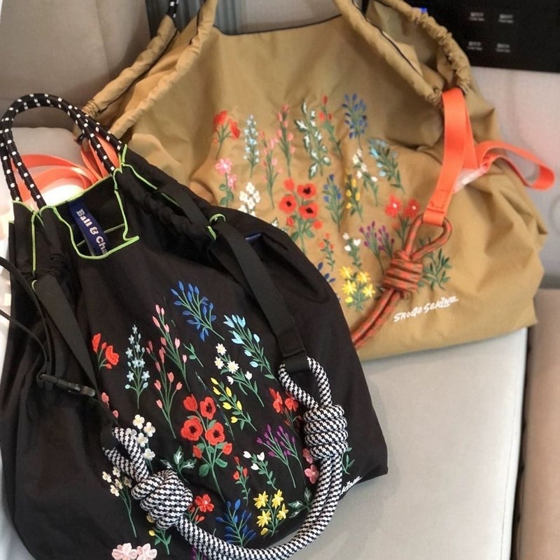 Women'S Flower And Grass Embroidered Shopping Bag Portable Lightweight Hand Carrying Environmental Protection Bag Retro Large Capacity Portable Shoulder Messenger Bag - Image 5