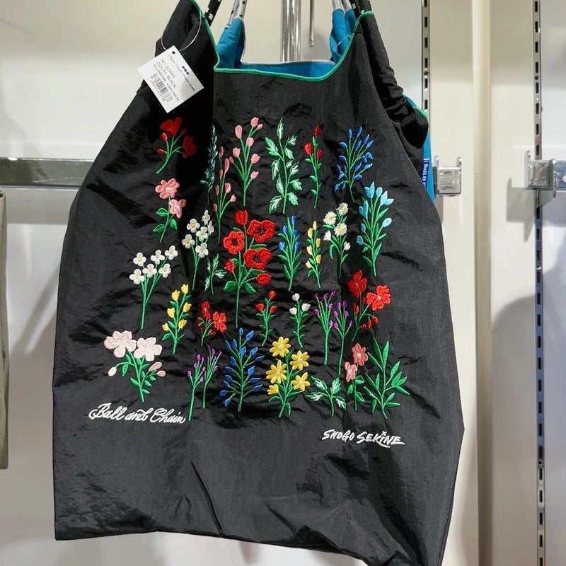 Women'S Flower And Grass Embroidered Shopping Bag Portable Lightweight Hand Carrying Environmental Protection Bag Retro Large Capacity Portable Shoulder Messenger Bag - Image 4